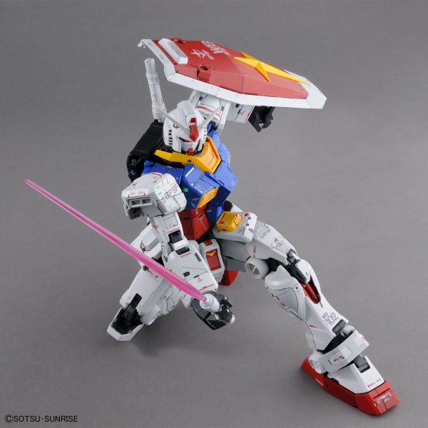 PG UNLEASHED 1 60 RX-78-2 Gundam Online